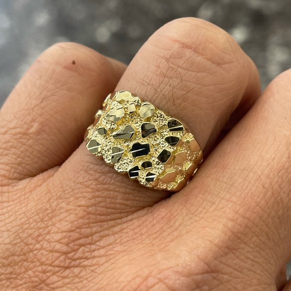 Brand New 10K Real Gold Square Nugget Ring - Picture 5 of 17